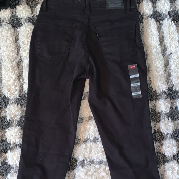 Black Levi’s jeans - Picture 2 of 5